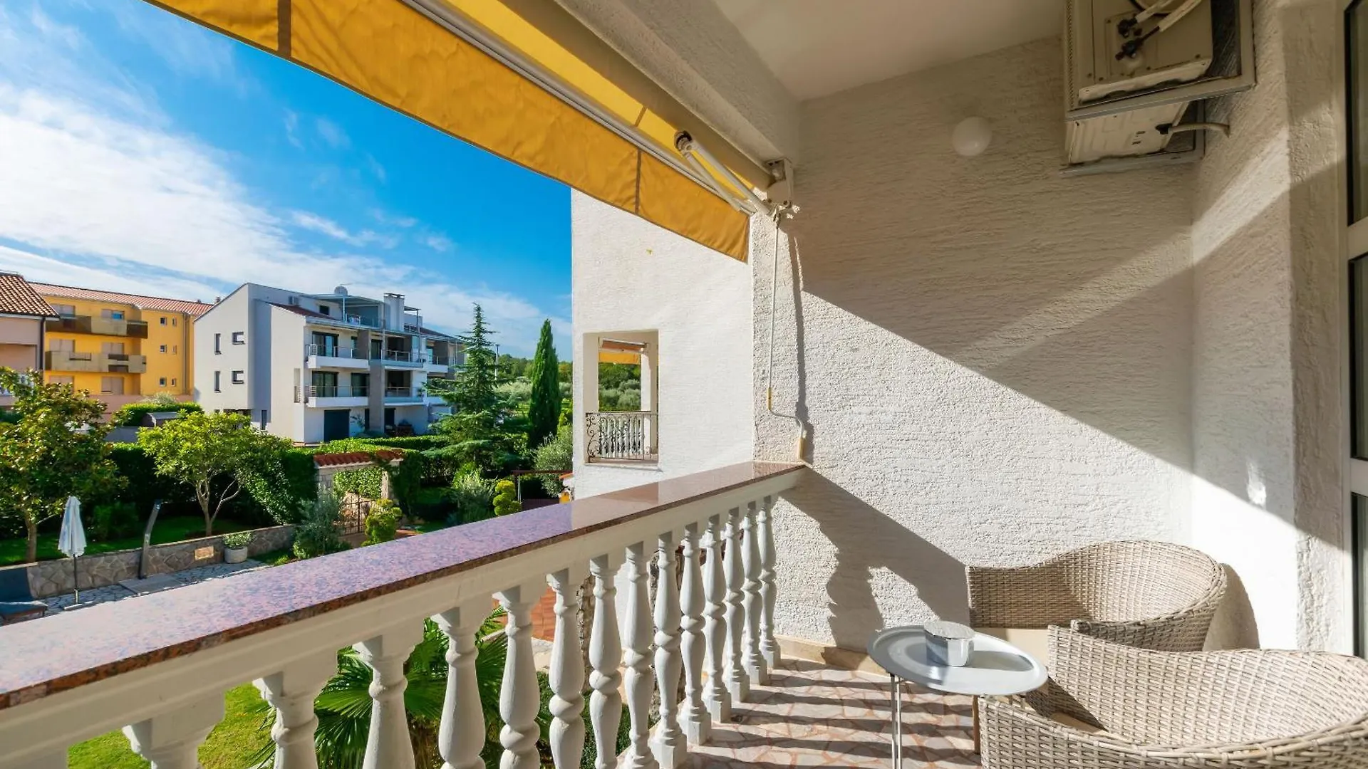 Apartments Sinisa Malinska