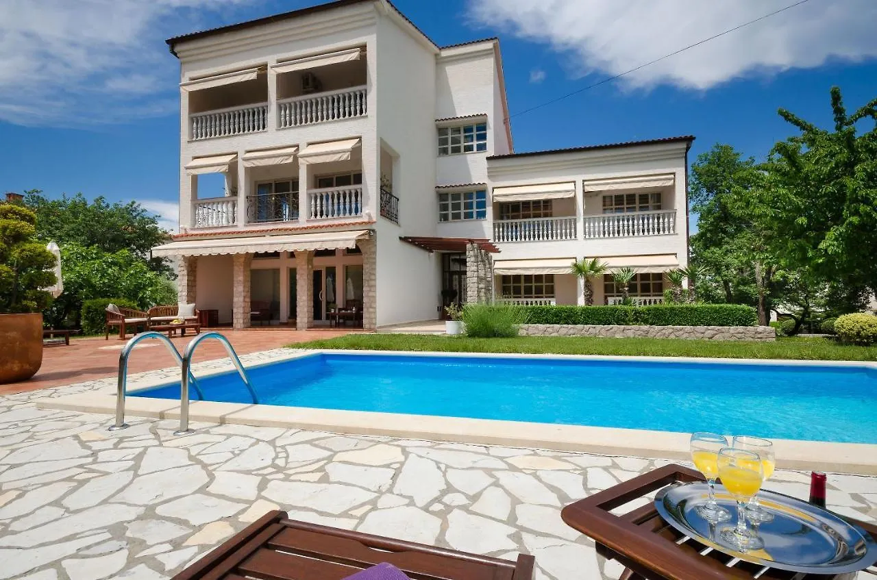 Apartments Sinisa Malinska 0*,  Kroatien
